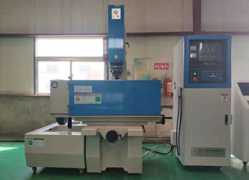 電火花機(jī)用冷油機(jī)型號-加什么油合適-仁光